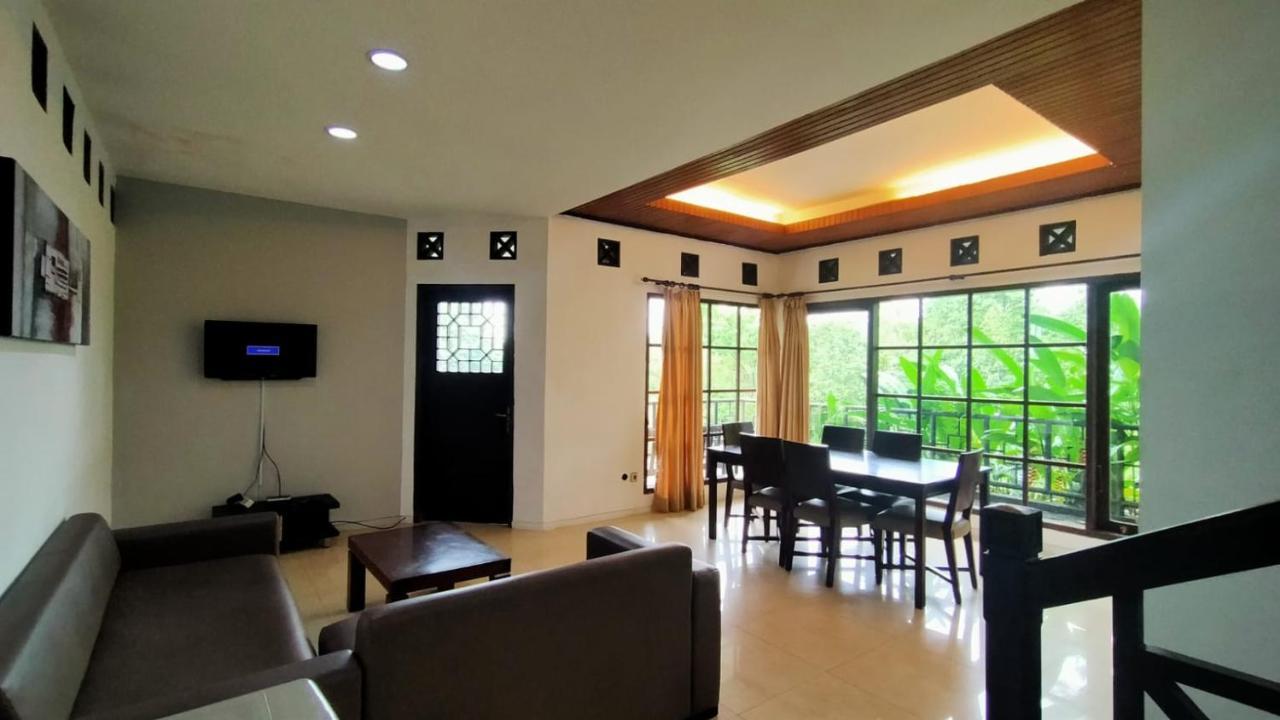 Gunung Geulis Cottages Managed By Royal Tulip Богор Экстерьер фото